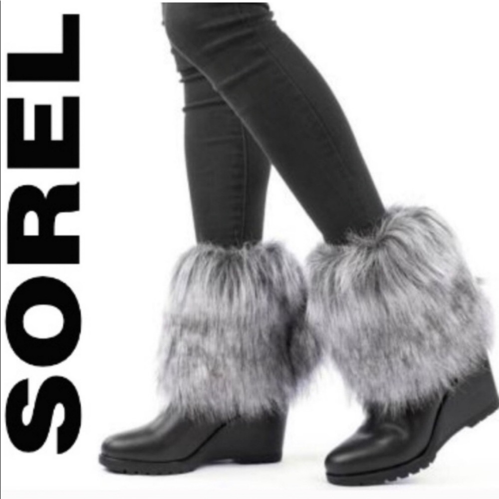 Lightly used Sorel imitation rabbit fur booties!!! Original price $299
